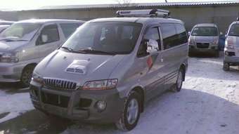 2002 Hyundai Starex Photos