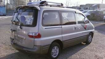 2002 Hyundai Starex Photos