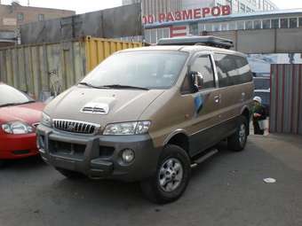 2002 Hyundai Starex Pictures