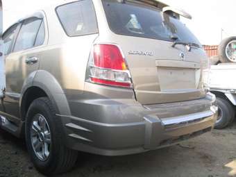 2002 Hyundai Starex Photos