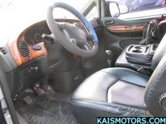 2002 Hyundai Starex Pics