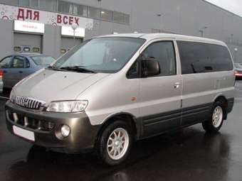 2002 Hyundai Starex Pictures
