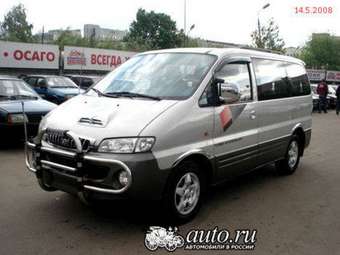 2002 Hyundai Starex Pictures
