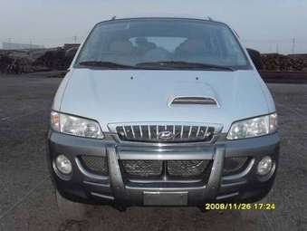 2002 Hyundai Starex Pictures