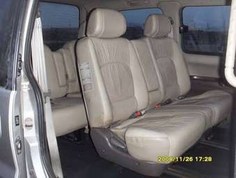 2002 Hyundai Starex Images