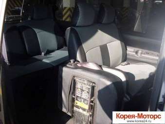2002 Hyundai Starex Photos