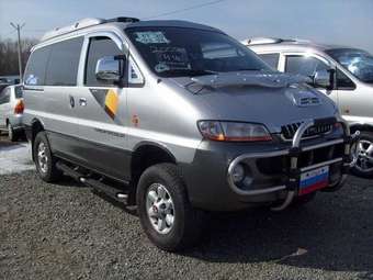2002 Hyundai Starex Pictures