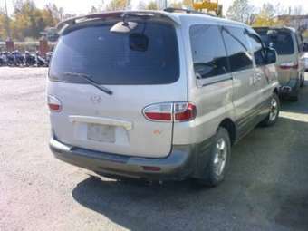 2002 Hyundai Starex Pics