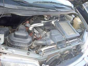 2002 Hyundai Starex Pictures