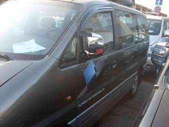 2002 Hyundai Starex Pictures