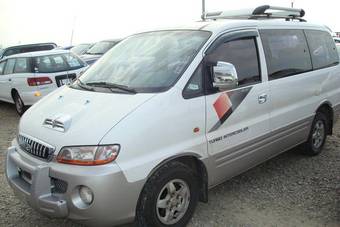 2002 Hyundai Starex Pictures