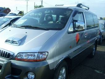 2002 Hyundai Starex Pictures