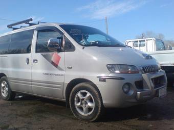 2002 Hyundai Starex Pictures