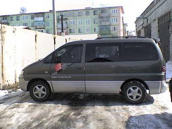 2002 Hyundai Starex Pictures