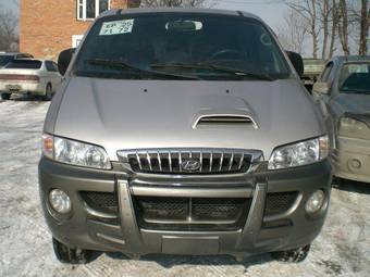 2002 Hyundai Starex Pictures