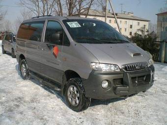 2002 Hyundai Starex Pictures