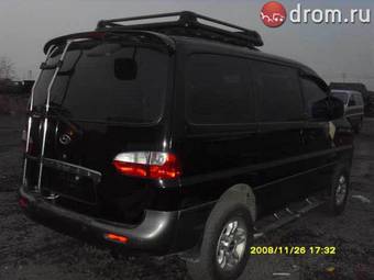 2002 Hyundai Starex Pictures