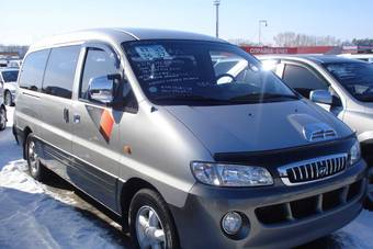 2002 Hyundai Starex Photos