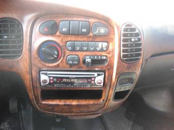 2002 Hyundai Starex Pictures