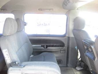2002 Hyundai Starex Pics