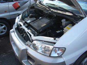 2002 Hyundai Starex Photos