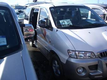 2002 Hyundai Starex Wallpapers