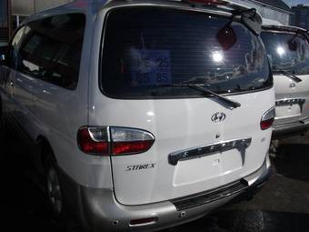 2002 Hyundai Starex Pictures