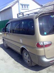 2002 Hyundai Starex Pictures