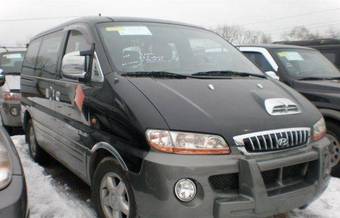 2002 Hyundai Starex Pictures