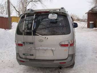2002 Hyundai Starex Pictures