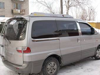 2002 Hyundai Starex Pictures