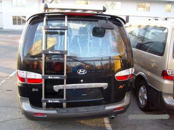 2002 Hyundai Starex Photos