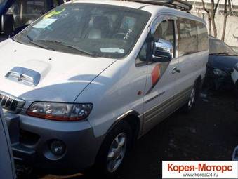 2002 Hyundai Starex Photos