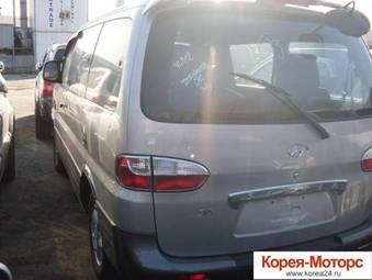 2002 Hyundai Starex Photos