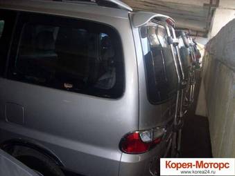2002 Hyundai Starex Pictures