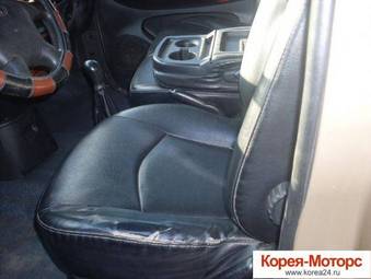 2002 Hyundai Starex Pictures