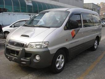2002 Hyundai Starex Pictures