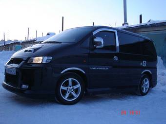 2002 Hyundai Starex Pictures