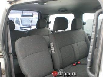 2002 Hyundai Starex Photos