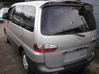 2002 Hyundai Starex Pictures
