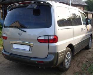 2002 Hyundai Starex Pictures