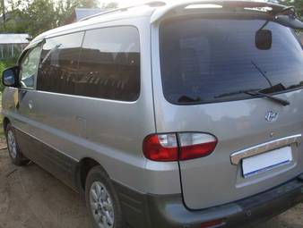 2002 Hyundai Starex Photos