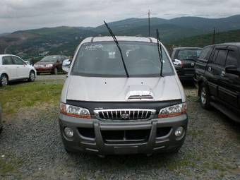 2002 Hyundai Starex Pictures