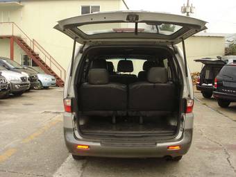 2002 Hyundai Starex Pics