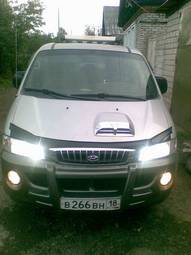 2002 Hyundai Starex Photos