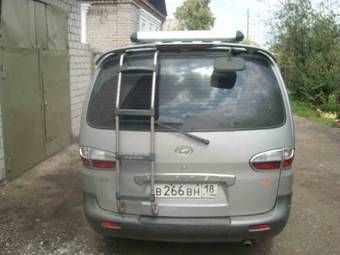 2002 Hyundai Starex Pictures