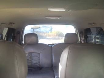 2002 Hyundai Starex Images