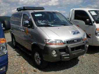 2002 Hyundai Starex Pictures