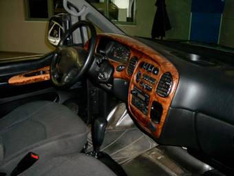 2002 Hyundai Starex Photos