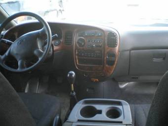 2002 Hyundai Starex Pictures